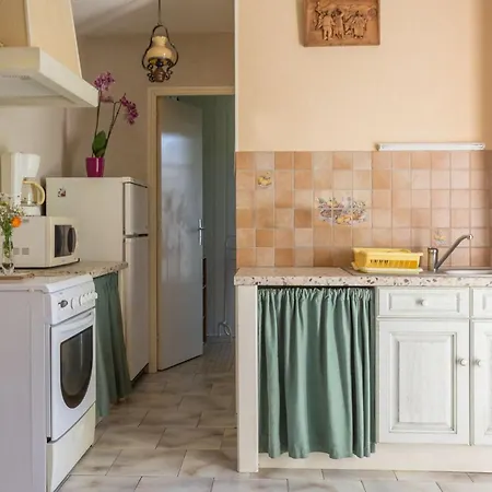 Hébergement de vacances Rouans, 2 Pièces, 4 Personnes - Fr-1-306-830 *