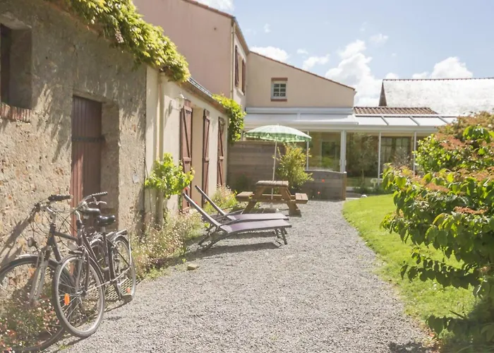 Hébergement de vacances Rouans, 2 Pièces, 4 Personnes - Fr-1-306-830