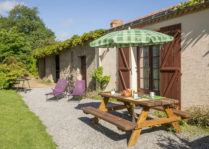 Rouans, 2 Pièces, 4 Personnes - Fr-1-306-830 Hébergement de vacances *